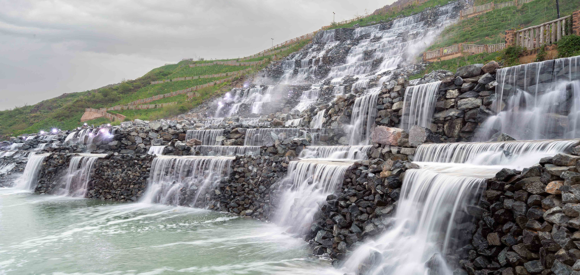 Umbraco.Cms.Core.Models.MediaWithCrops`1[Umbraco.Cms.Web.Common.PublishedModels.Image]??.Name