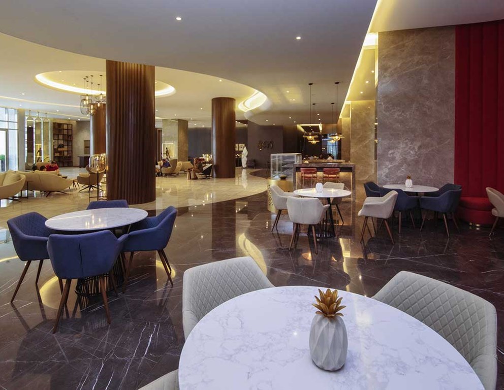 Umbraco.Cms.Core.Models.MediaWithCrops`1[Umbraco.Cms.Web.Common.PublishedModels.Image]??.Name