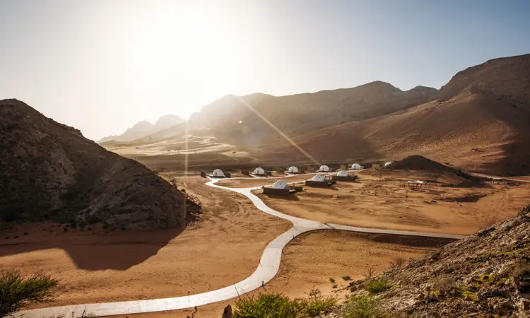 Large Moon Retreat 5