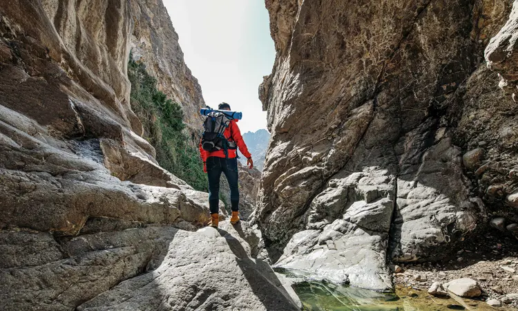 Hiking Wadi Shees 2